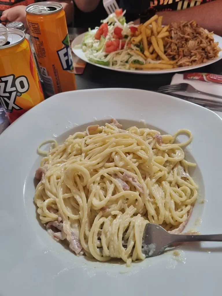 Ak Pizza Pasta_Altenkirchen_slider_image_3