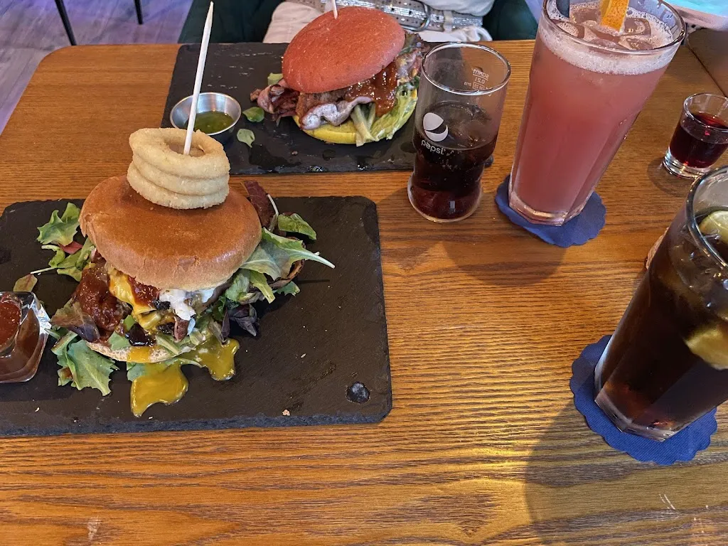 Chris Gosdschick_Restaurant und Bar Vollbarth_Barth_review