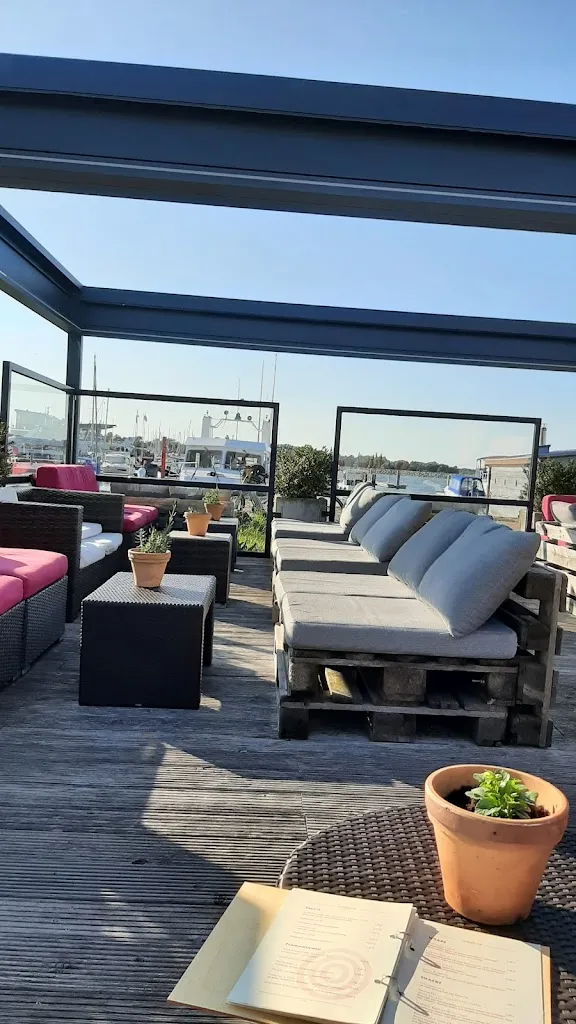 JAMBOLAYA_Barth_slider_image_1