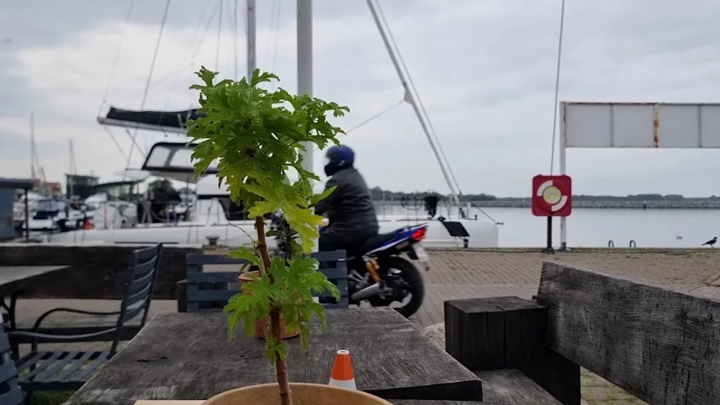 JAMBOLAYA_Barth_slider_image_2