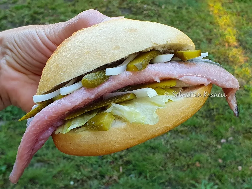 Sebastian Kraneis_Fischladen mit Imbiss Fischer André_Barth_review