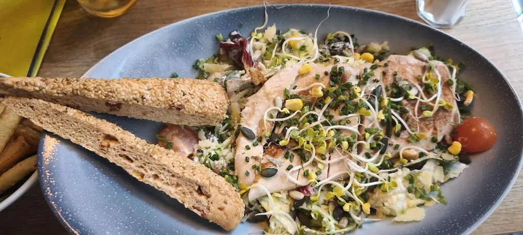 HANS IM GLÜCK - ERLANGEN Hugenottenplatz_Erlangen_slider_image_3