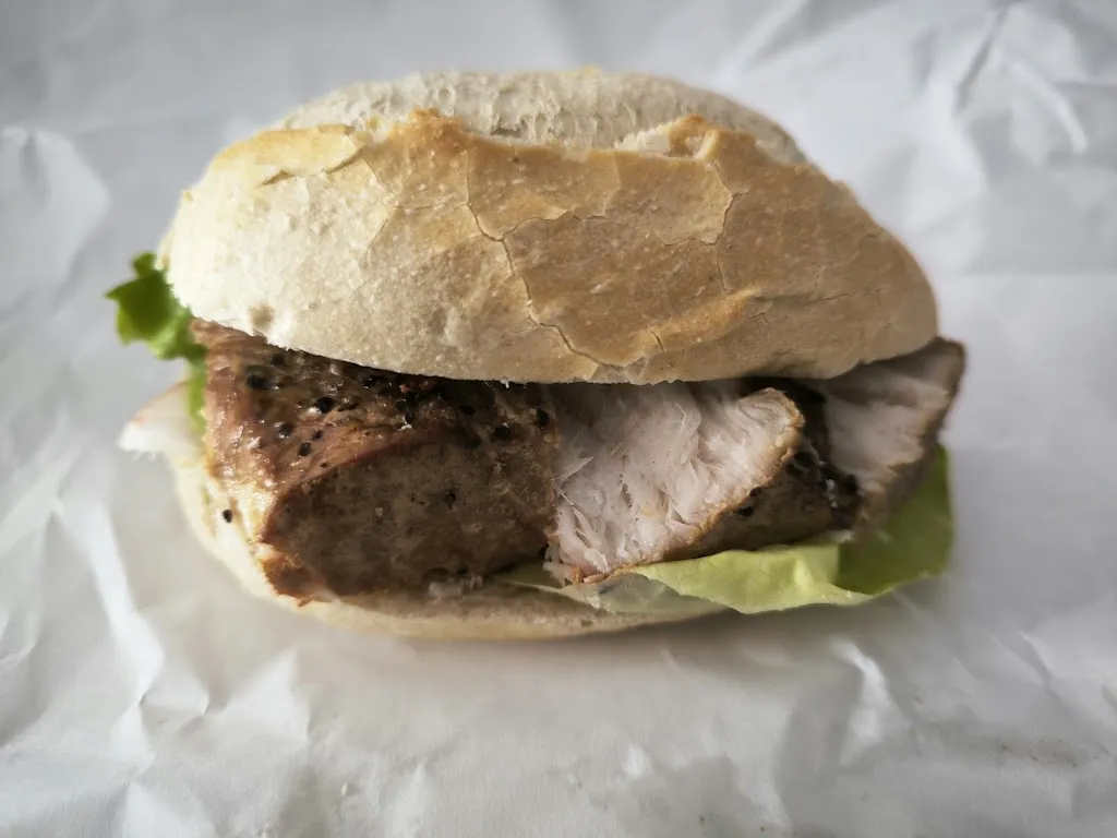 Poeler Forellenhof Traditionsräucherei mit Verkauf restaurant in Poel