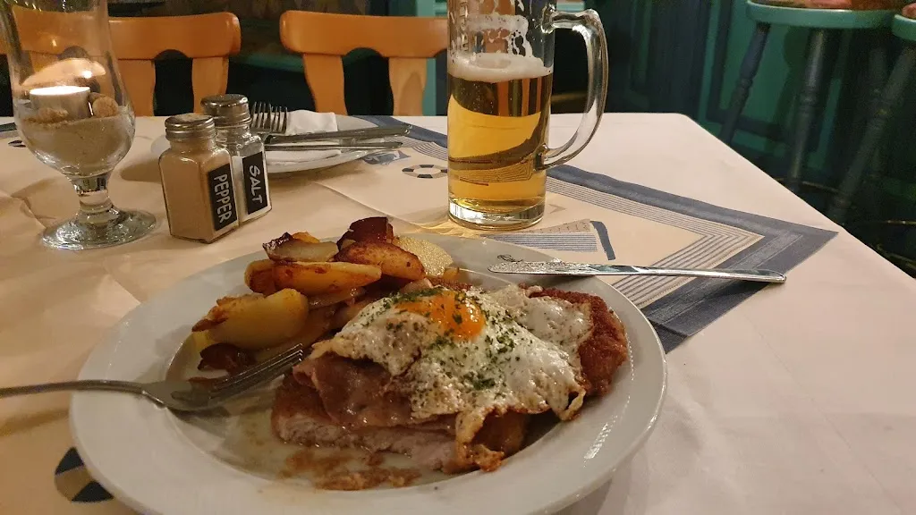 Lindenkrug restaurant in Broderstorf