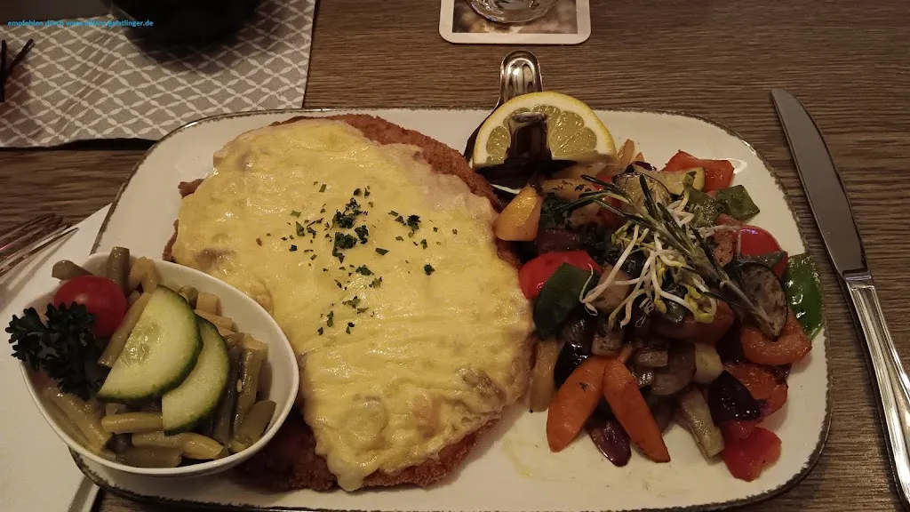 BJÖRN GEISTLINGER_Gasthaus Ahrens Tessin_Boizenburg_review