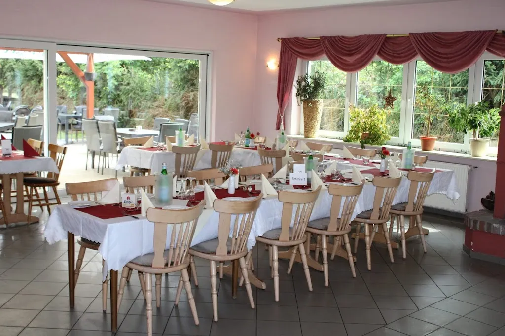 Wirtshaus Am Rande_Neustadt-Glewe_slider_image_1