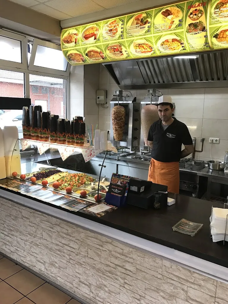 Dag ÖZ Urfa Grill ristorante a Plate