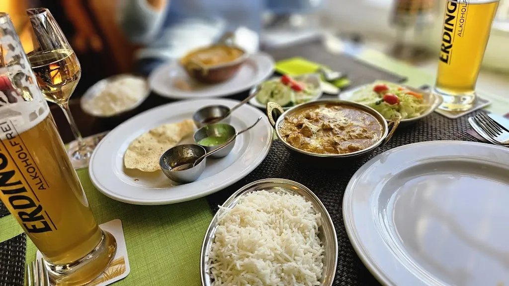 Taj Mahal_Crivitz_slider_image_3