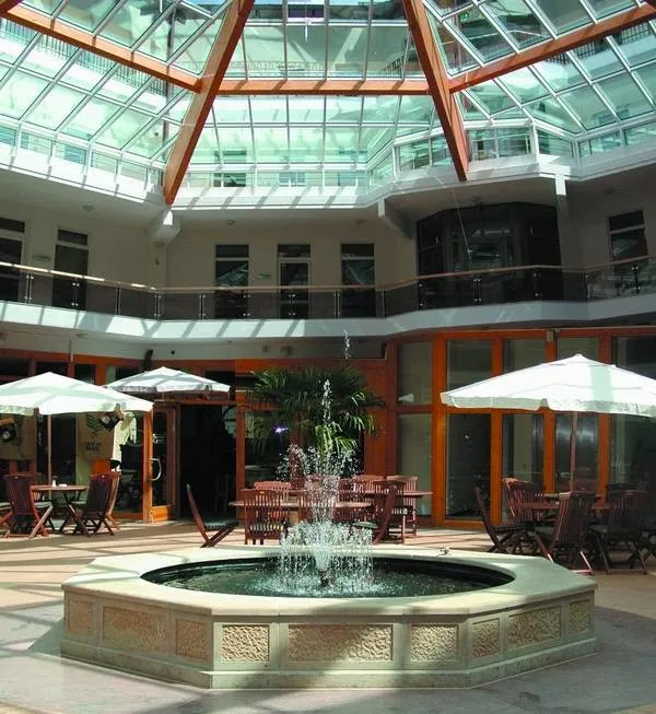 Hotel und Ferienwohnungen Rabenstein restaurant in Steinfeld