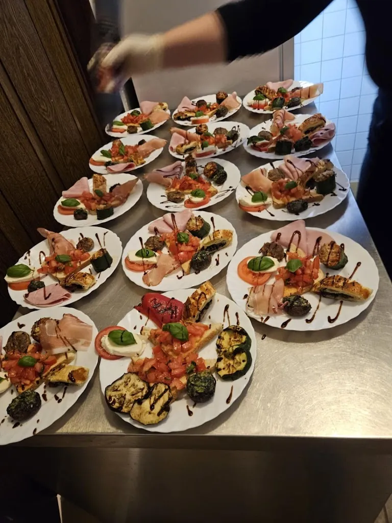 La mama Ani_Crivitz_slider_image_3