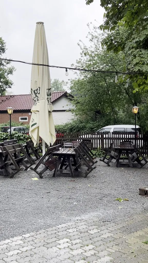 Dariusz Średnicki_Forsthaus Dechsendorf_Erlangen_recensione