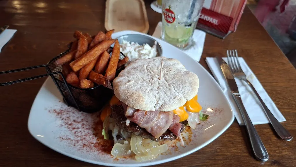 NIX Bar & Lounge // Restaurant_Kühlungsborn_slider_image_3