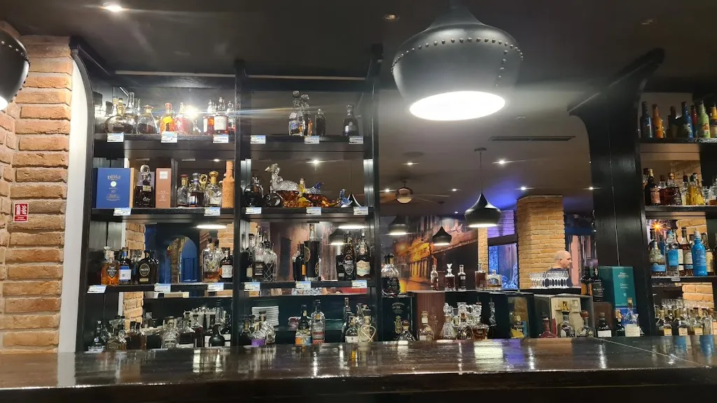 Havana Restaurant_Czechia_slider_image_1