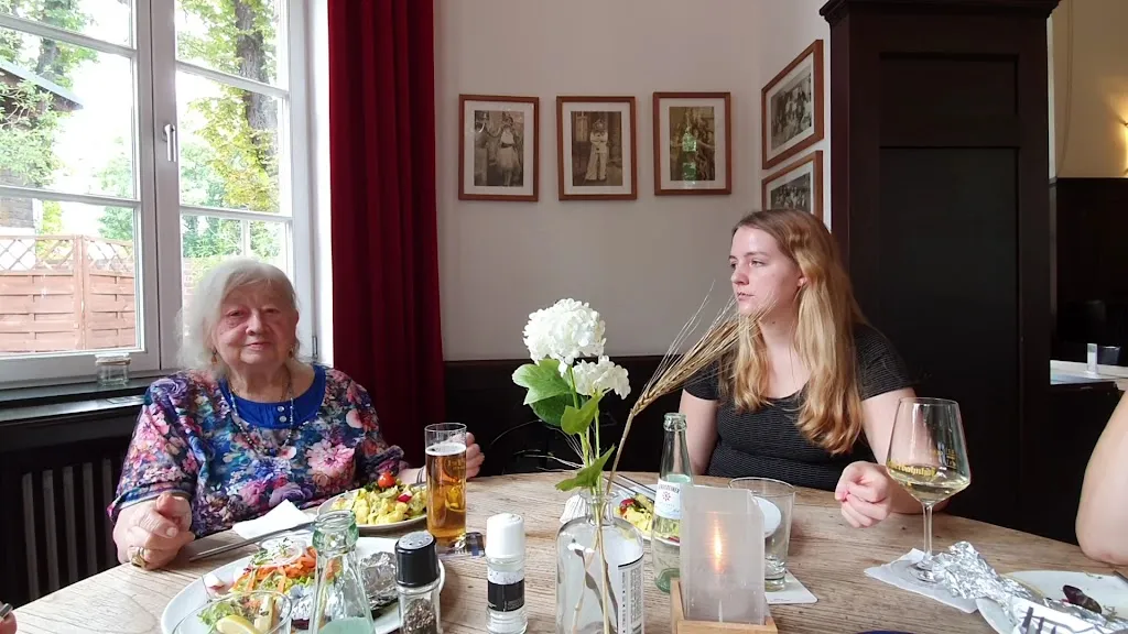 Kaiserbahnhof Brühl_Brühl_slider_image_2