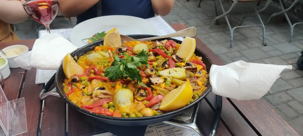 antonio buitrago_El Patio_Brühl_review