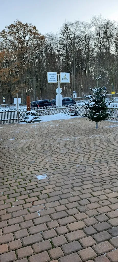 Hrishikesh Vinayan_Gartenhaus Jerusel UG_Falkenstein/Harz_reseña