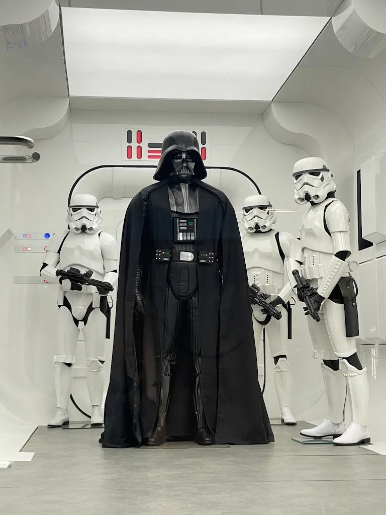 Outpost One restaurant in Dassow