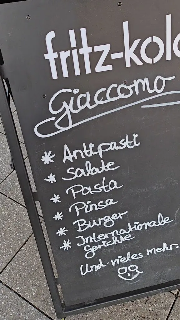 Giaccomo_Bonn_slider_image_2