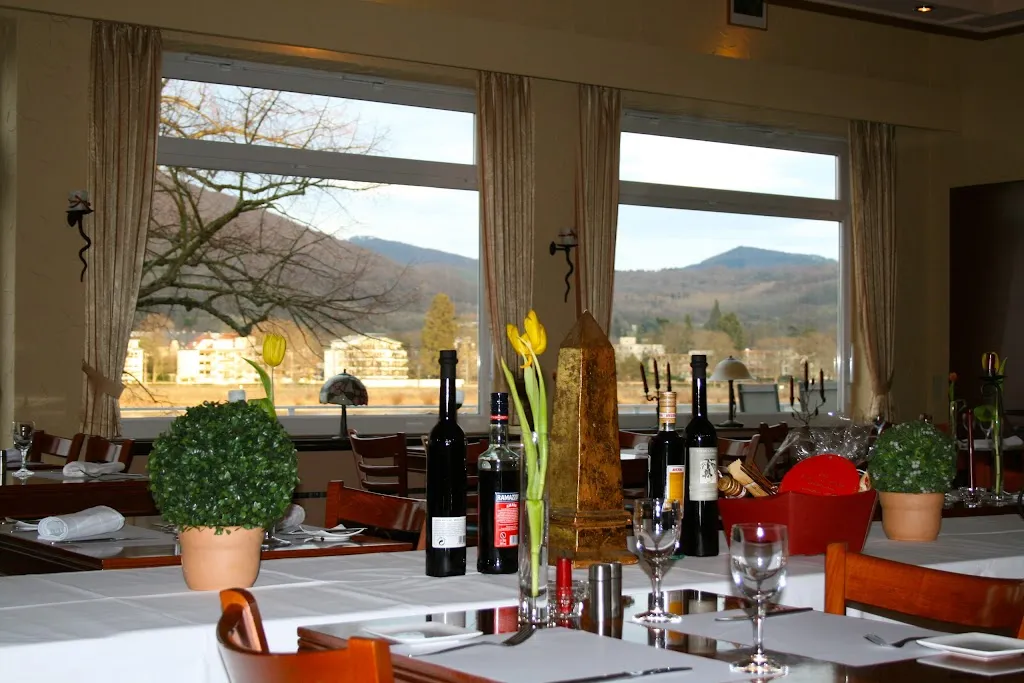 Rossi al Fiume_Bonn_slider_image_1