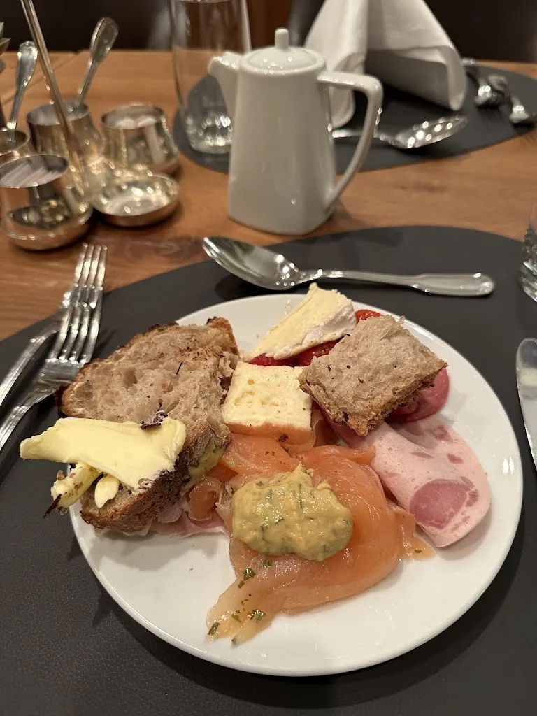 Ricky Lai_Restaurant Landgut Falkenstein_Taunus_review