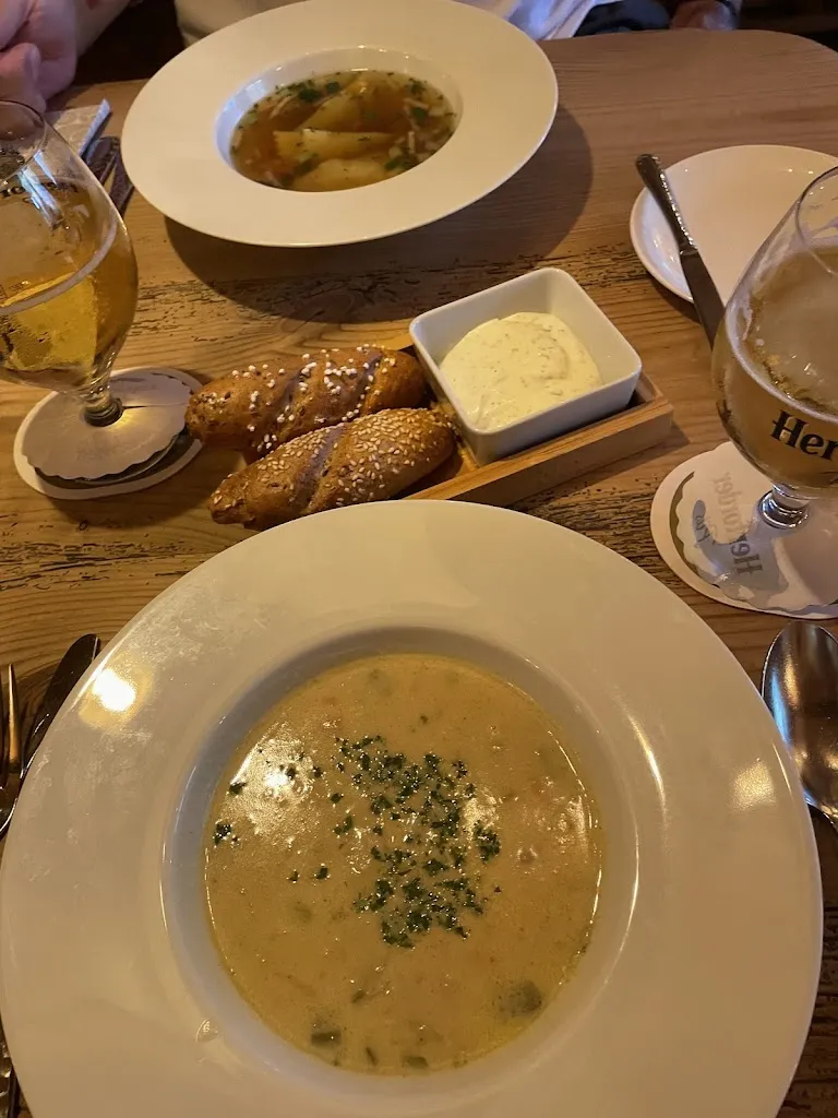 Nico_Restaurant Burg-Klause_Fehmarn_review