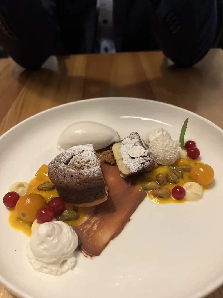 Korina Kyriakou_Schmidhofer Im Palais_Austria_Bewertung