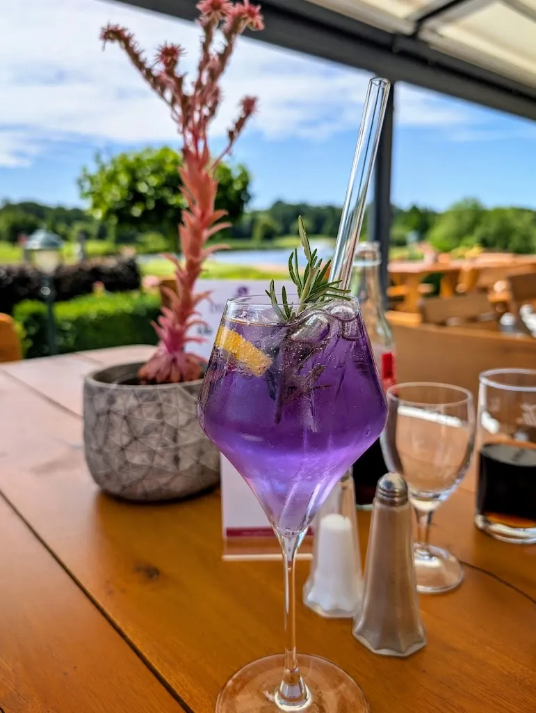 Ulrike N._Landgasthof Frettwurst im Golfpark Strelasund_Süderholz_recensione