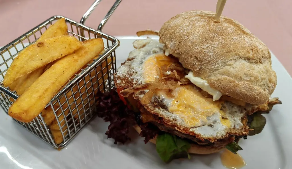 Landgasthof Frettwurst im Golfpark Strelasund_Süderholz_slider_image_3