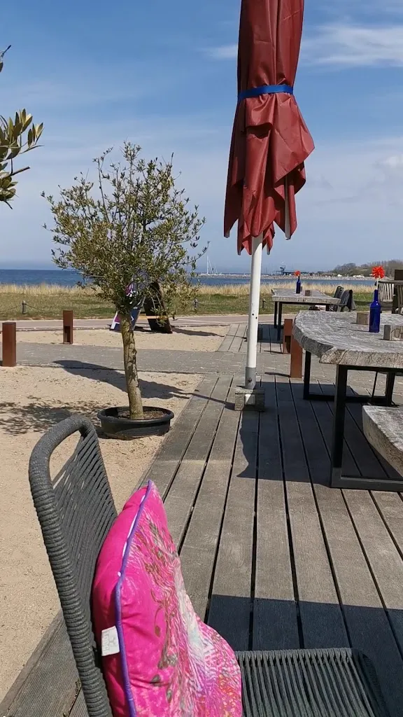 Restaurant & Hotel OSTSEEPERLE Glowe AUF RÜGEN_Glowe_slider_image_2