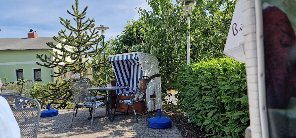 Margitta Hoffmann_Gaststätte Am Jasmunder Bodden_Glowe_recensione