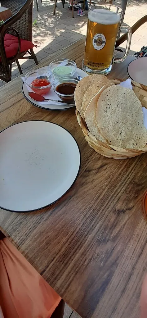 Alex K._India Corner_Glowe_review