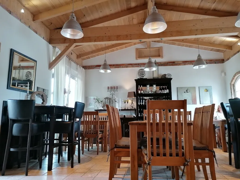 Kleines Wirtshaus Glowe_Glowe_slider_image_1