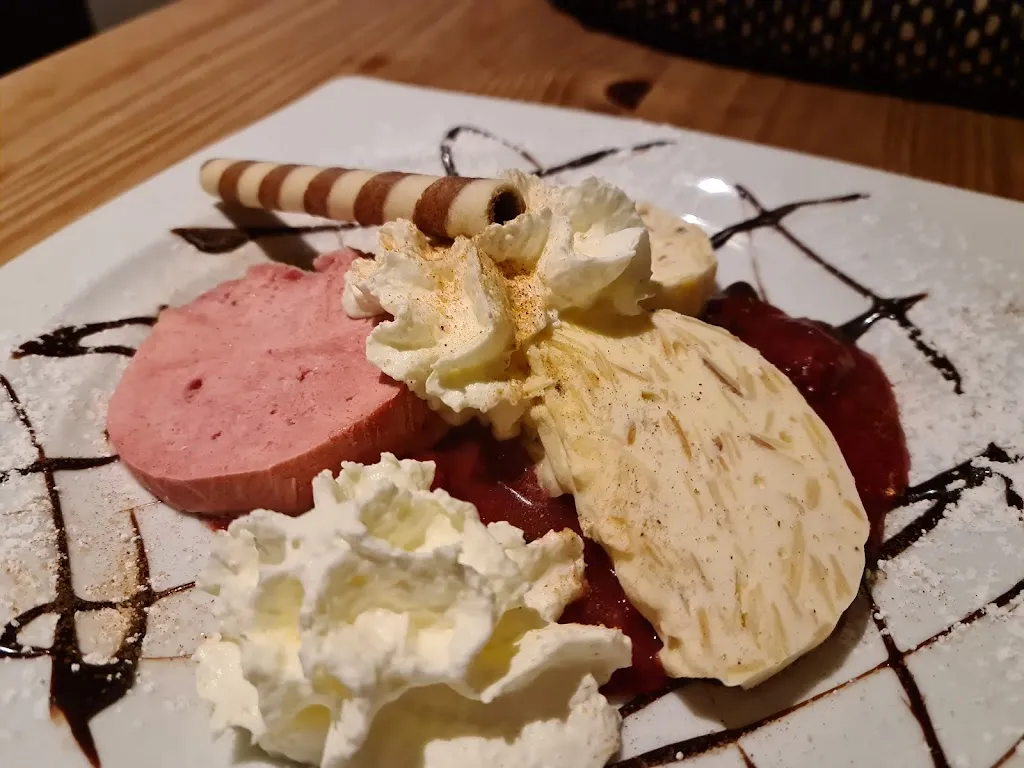 Kleines Wirtshaus Glowe_Glowe_slider_image_2