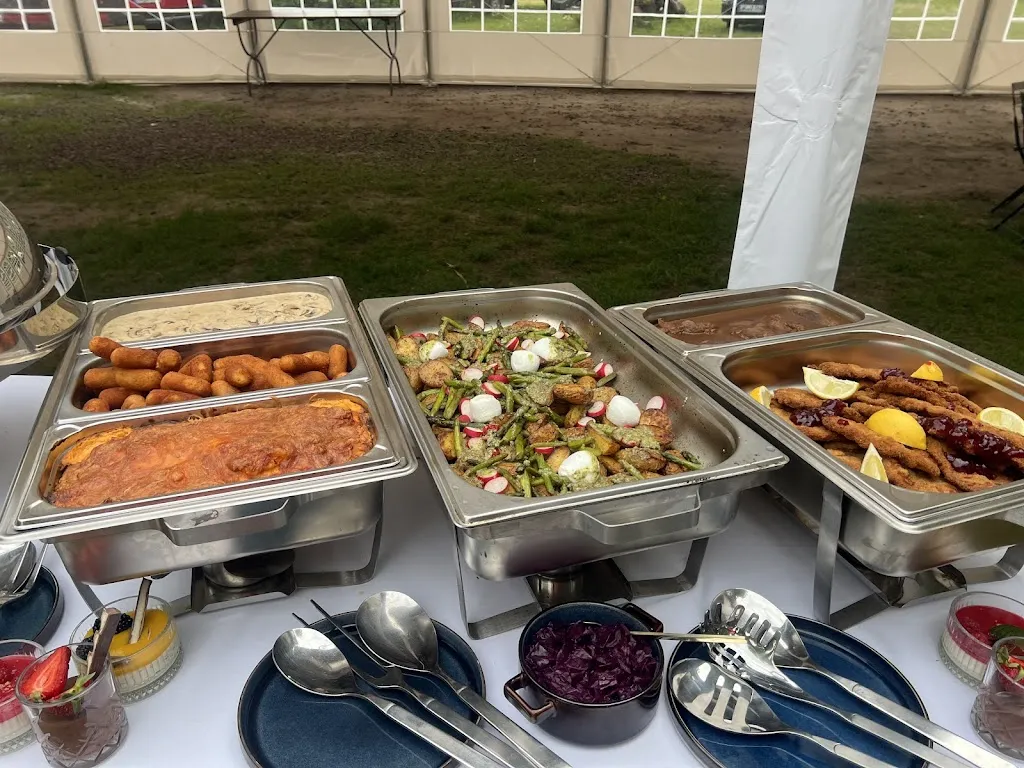 Leya Lua_Herberge und Gaststätte 