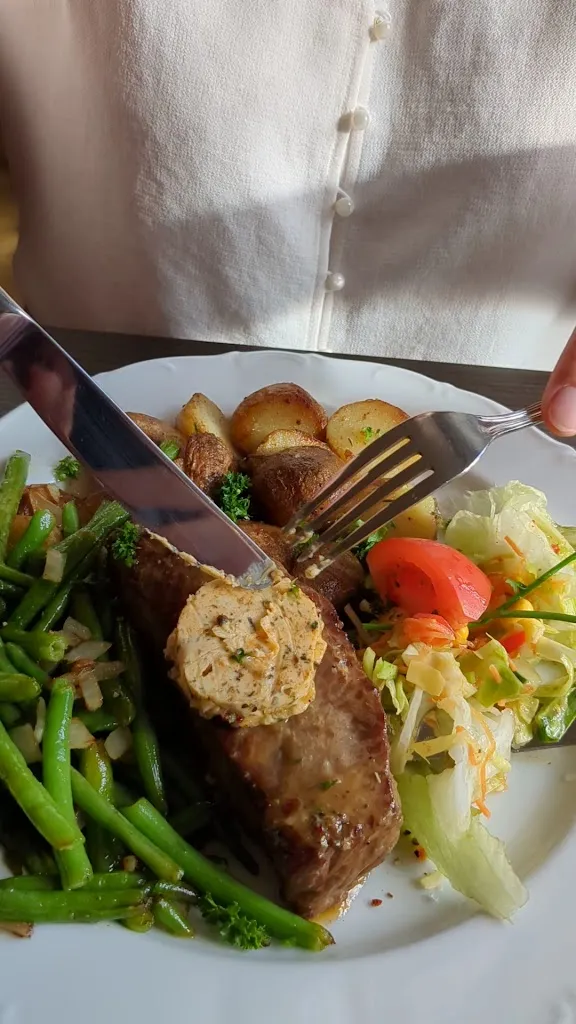 Burg Restaurant_Neustadt-Glewe_slider_image_2