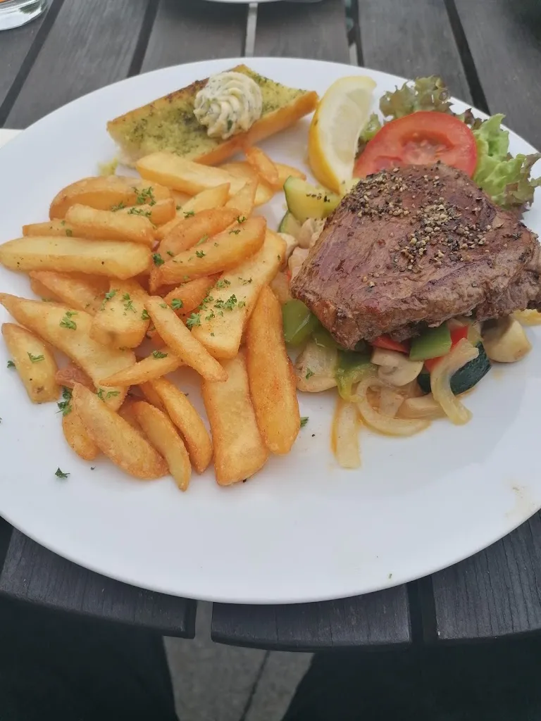 Lisa S123fer_Steakhouse Groß Laasch_Laasch_Bewertung