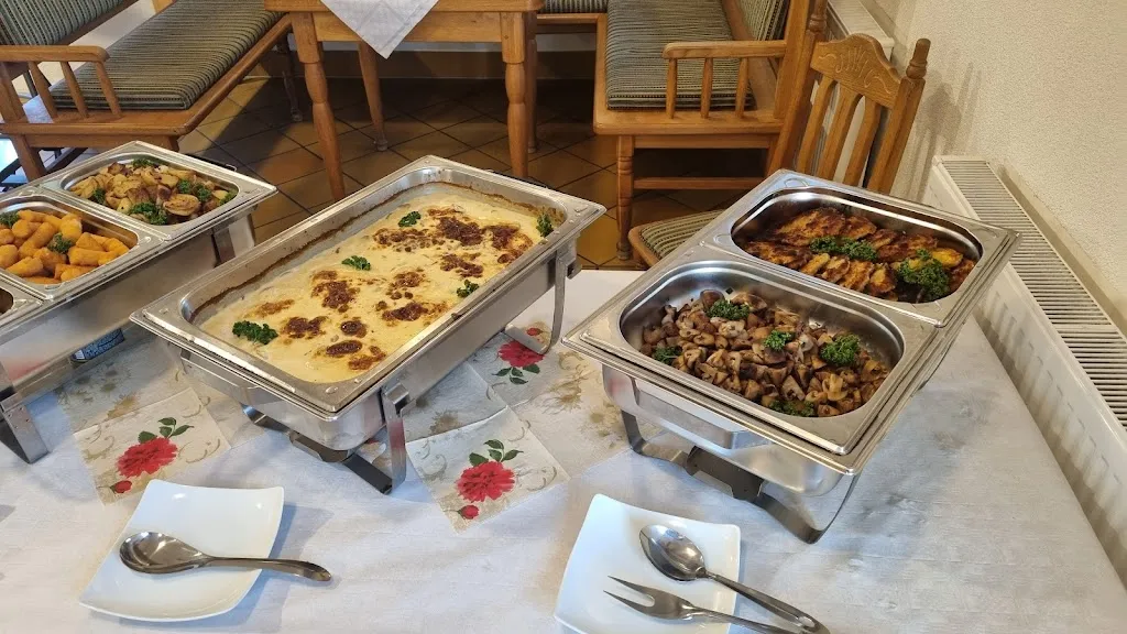 Schnitzelstube Gützkow_Gützkow_slider_image_3