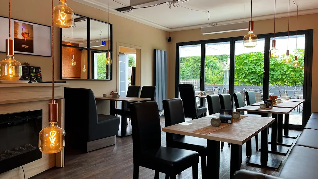 Cafe Romy_Zierow_slider_image_1