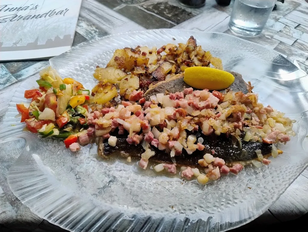 Dr. Mobby_Anna's Strandbar_Karlshagen_review