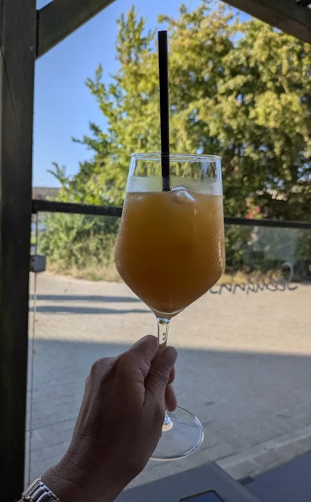 FLORA_Gästehaus & Restaurant Seemanshus_Hiddensee_review