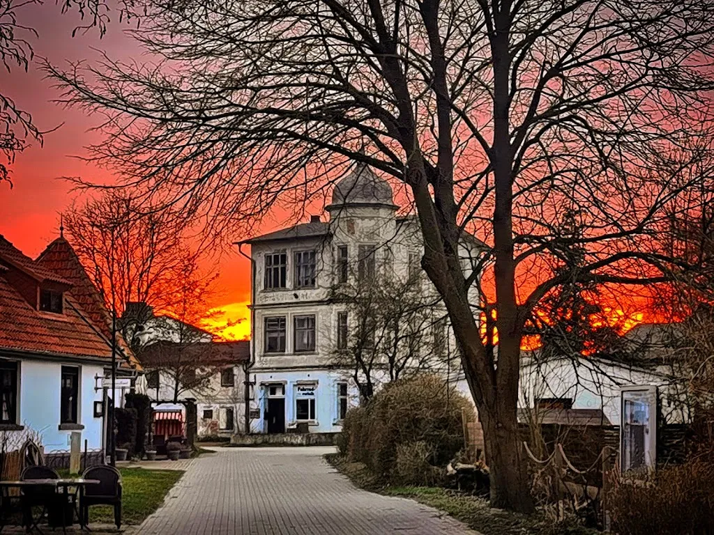 Gästehaus & Restaurant Seemanshus_Hiddensee_slider_image_1