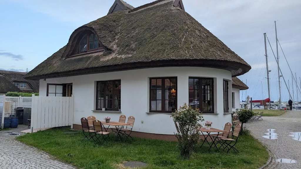 Schillings Hafenamt Hiddensee_Hiddensee_slider_image_3