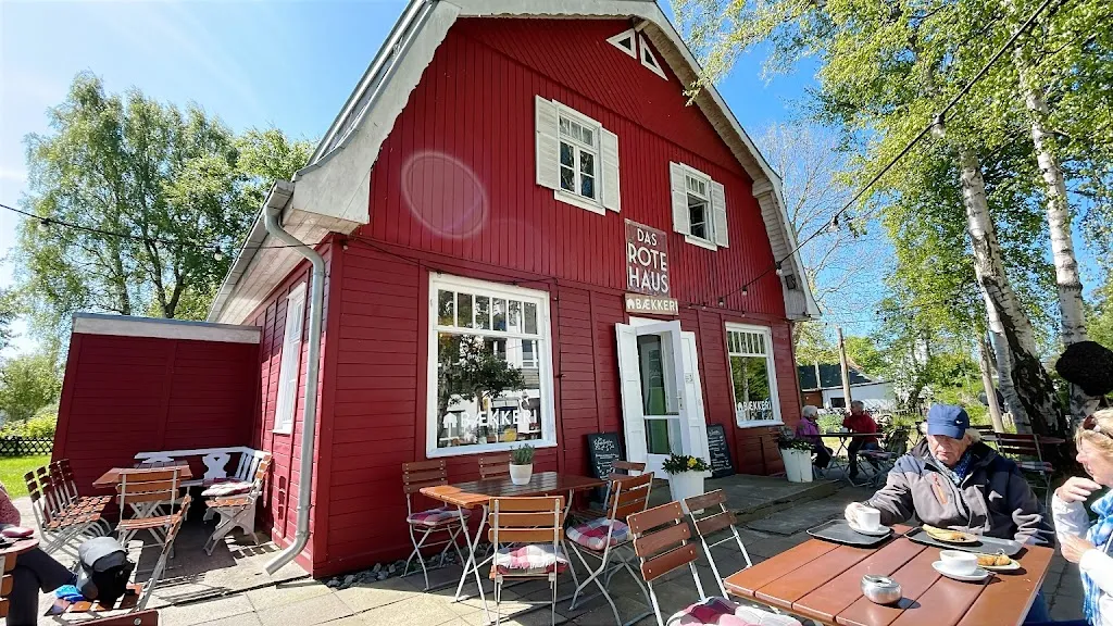 Jürgen Haertel_BÆKKERI im Das rote Haus_Hiddensee_review