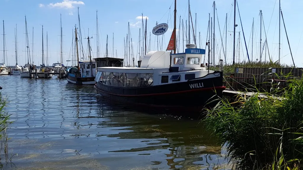 Fischbarkasse Willi_Hiddensee_slider_image_3
