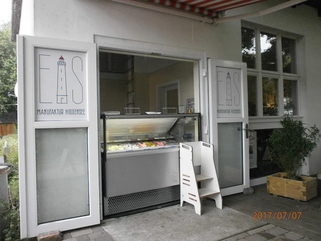 Sommerpalast Hiddensee UG / Eis Manufaktur Hiddensee_Hiddensee_slider_image_1