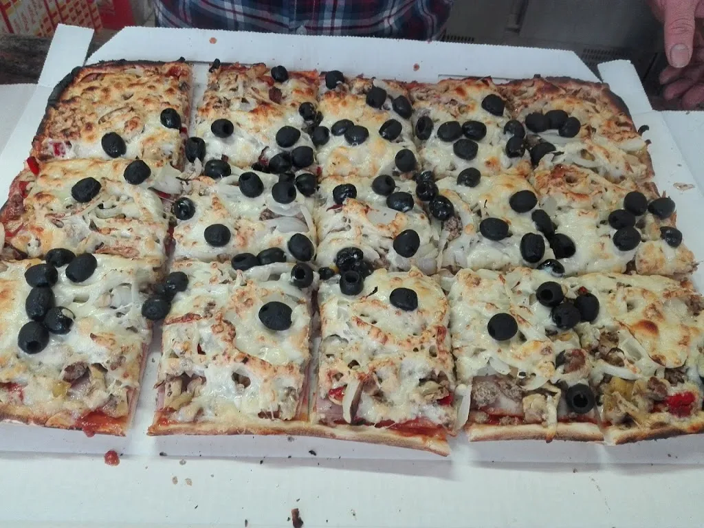 Menu_American Pizza_Feucht_image_8