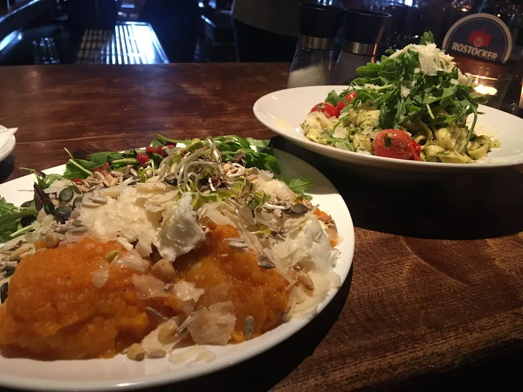 Schnick Schnack - Pub Restaurant Bar_Güstrow_slider_image_3