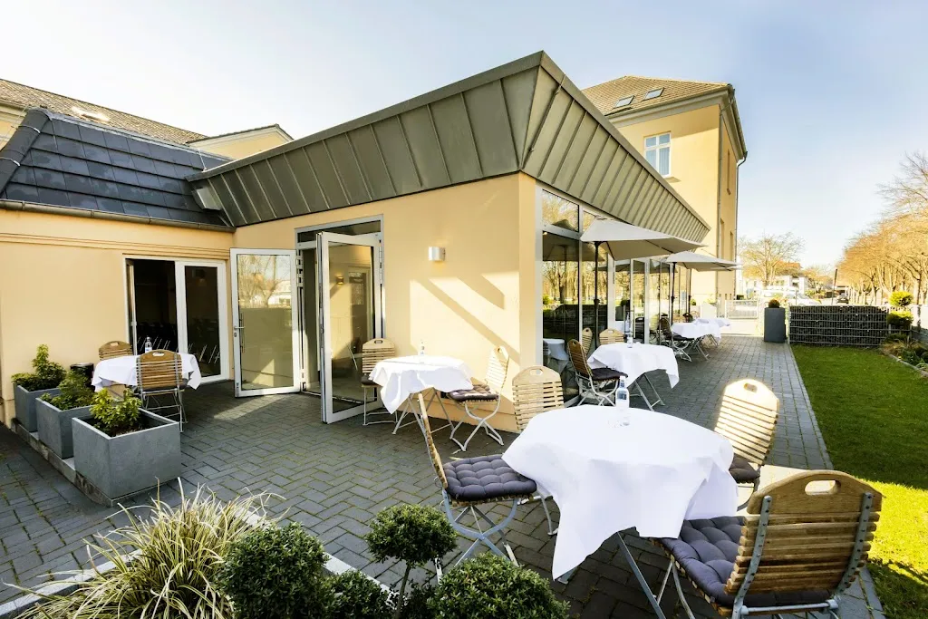 Hotel & Restaurant am Schlosspark restaurant in Güstrow