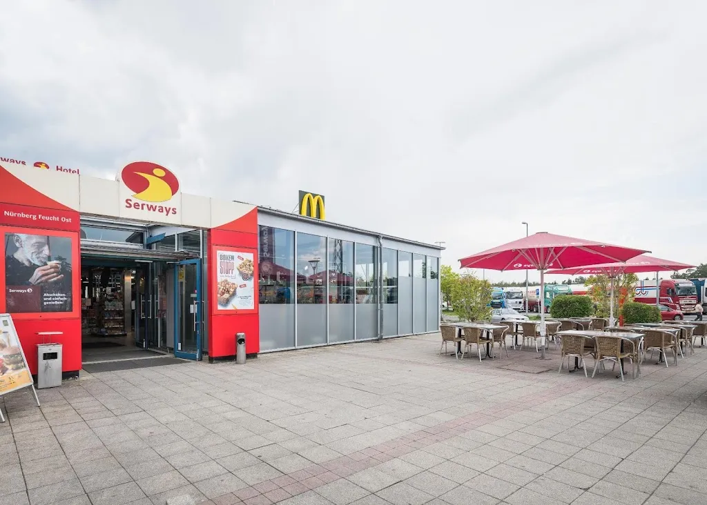 Serways Raststätte Nürnberg-Feucht Ost_Feucht_slider_image_3