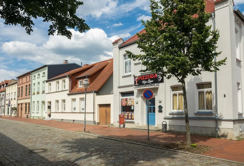 RosaLuna_Laage_slider_image_3